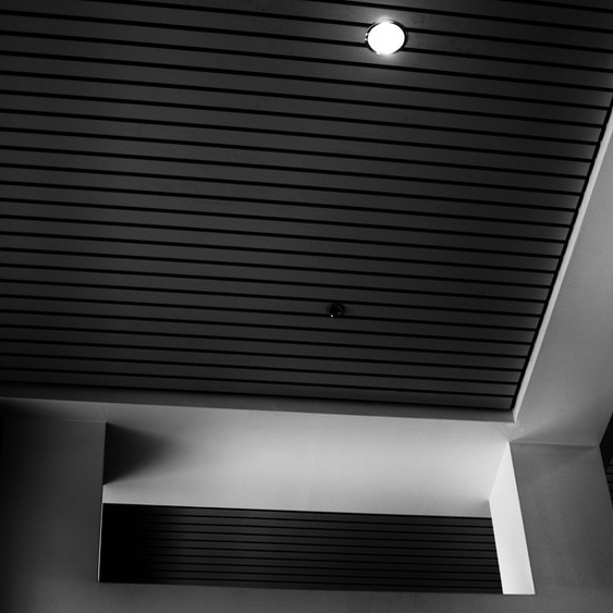 Реечный потолок черный Албес &amp;quot;Немецкий дизайн&amp;quot; AN135/A открытый стык