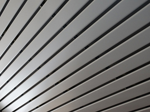 Реечный потолок белый Албес "Немецкий дизайн" AN135/A открытый стык