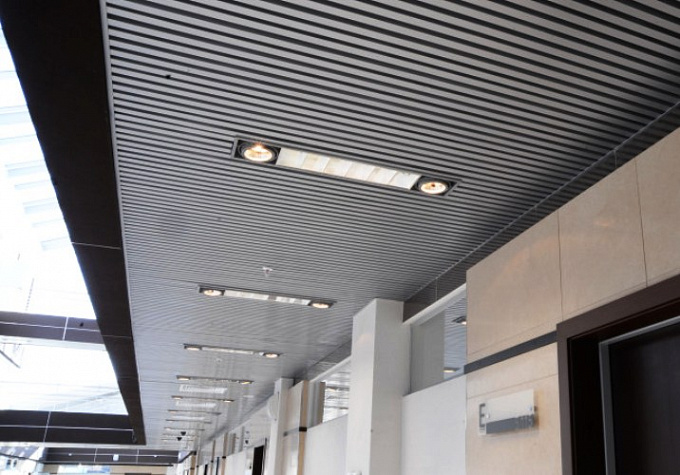 Реечный потолок  Албес "Кубообразный дизайн" A38S металлик с шагом 25