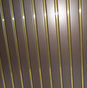Реечный потолок металлик Албес "Немецкий дизайн" AN135/A открытый стык, раскладка золото